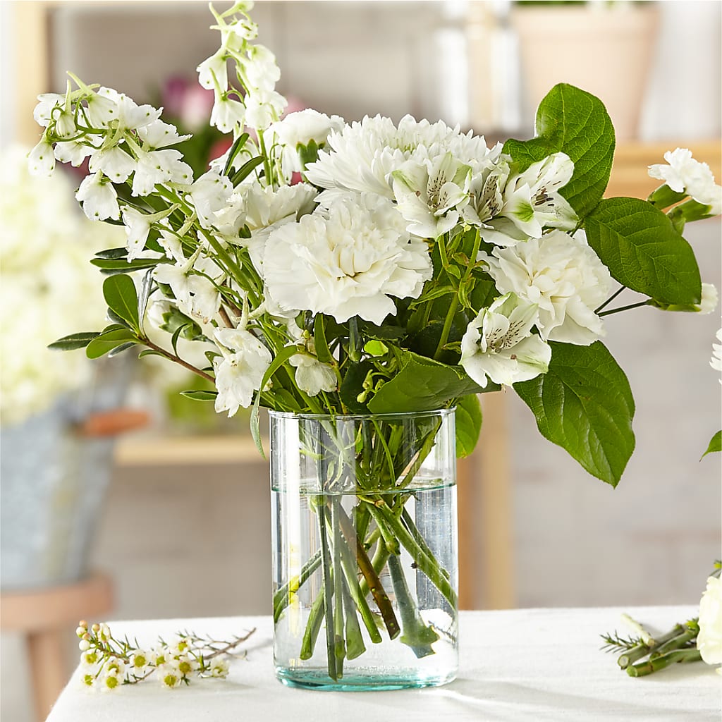 Classic Ivory – A Florist Original – Blue Poppy Flower Co, Mount Gilead OH