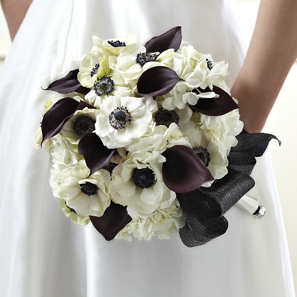 To Have and To Hold Bouquet – Blue Poppy Flower Co, Mount Gilead OH