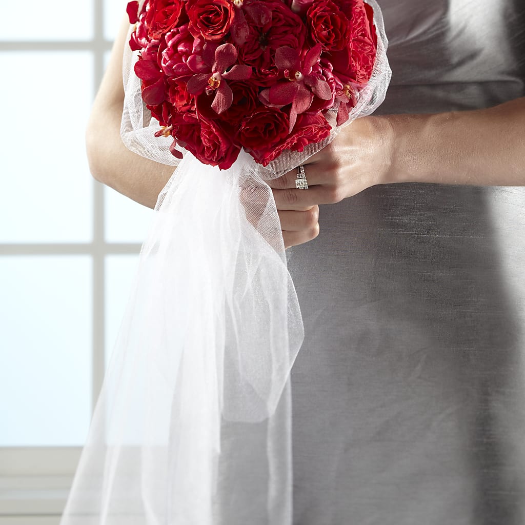 Desire Bouquet – Blue Poppy Flower Co, Mount Gilead OH