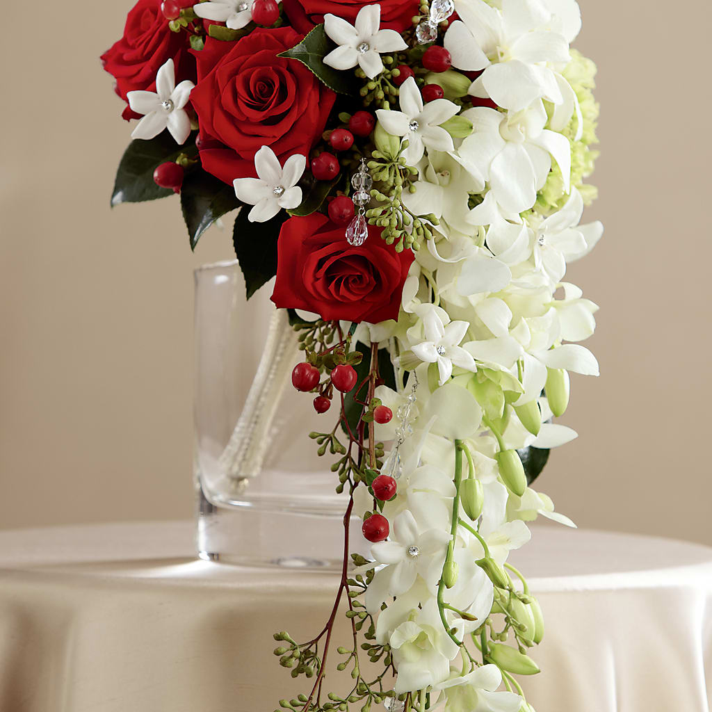 Here Comes the Bride Bouquet – Blue Poppy Flower Co, Mount Gilead OH